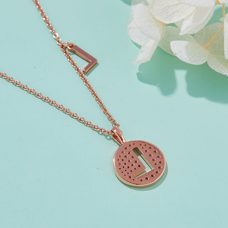 Alfabetisk serie L Lovely Rose Gold Halskjede