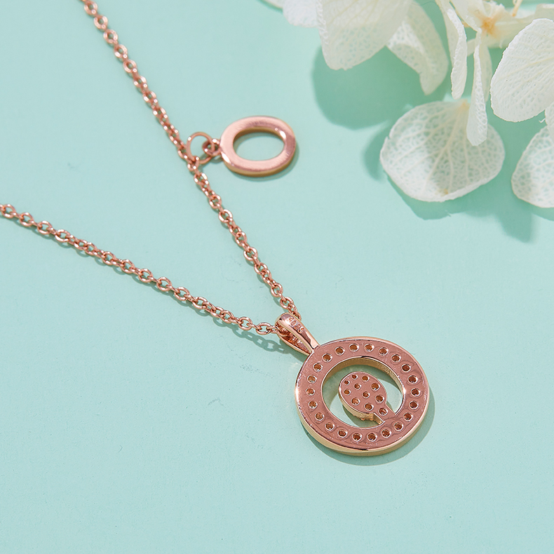 Alfabetisk serie O Lovely Rose Gold Halskjede