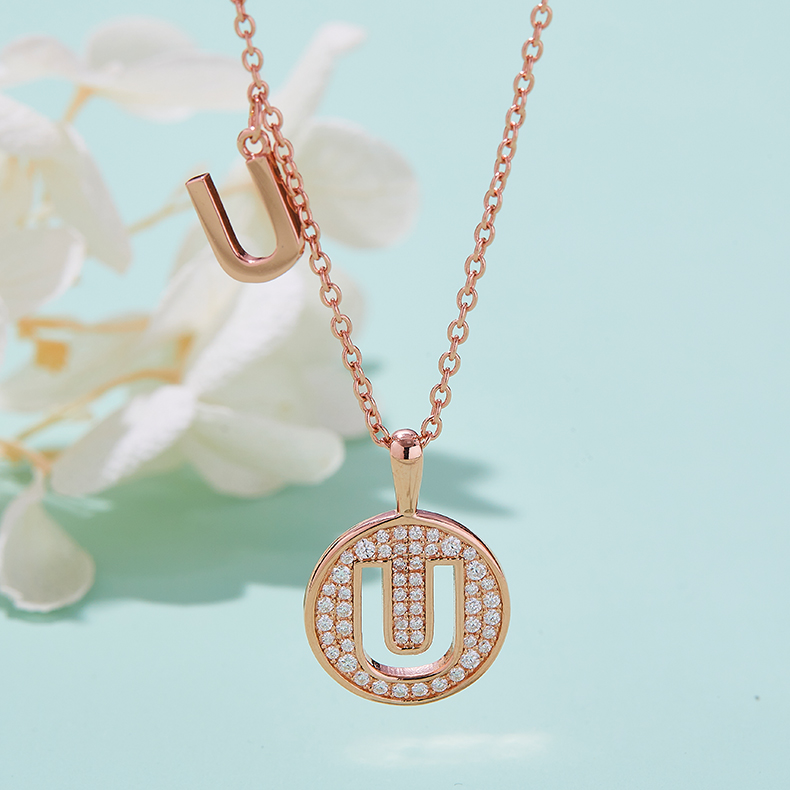 Alfabetisk serie U Lovely Rose Gold Necklace