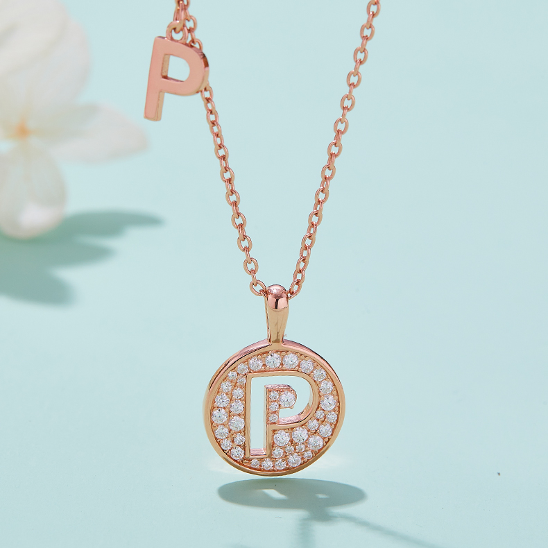 Alfabetisk serie P Lovely Rose Gold Halskjede