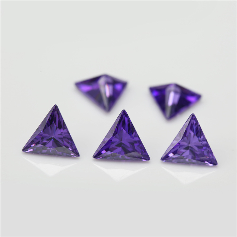 Produsent Engros 5A Deep Purple Triangle Cubic Zirconia for smykker