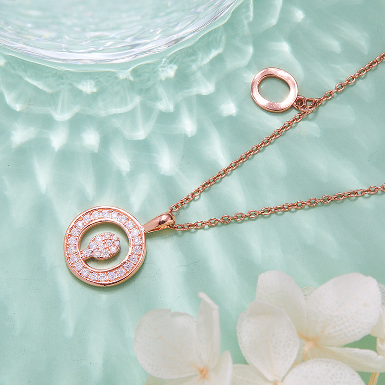 Alfabetisk serie O Lovely Rose Gold Halskjede