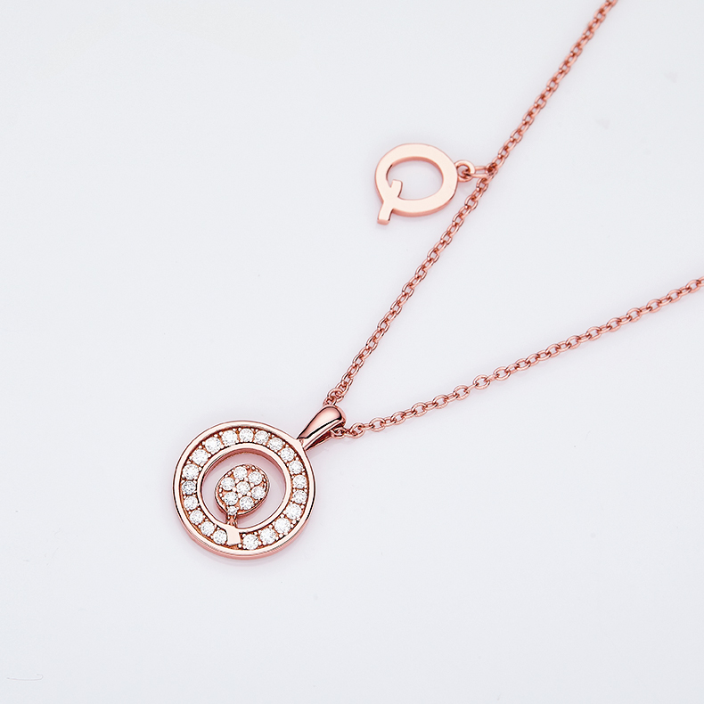 Alfabetisk serie Q Lovely Rose Gold Halskjede