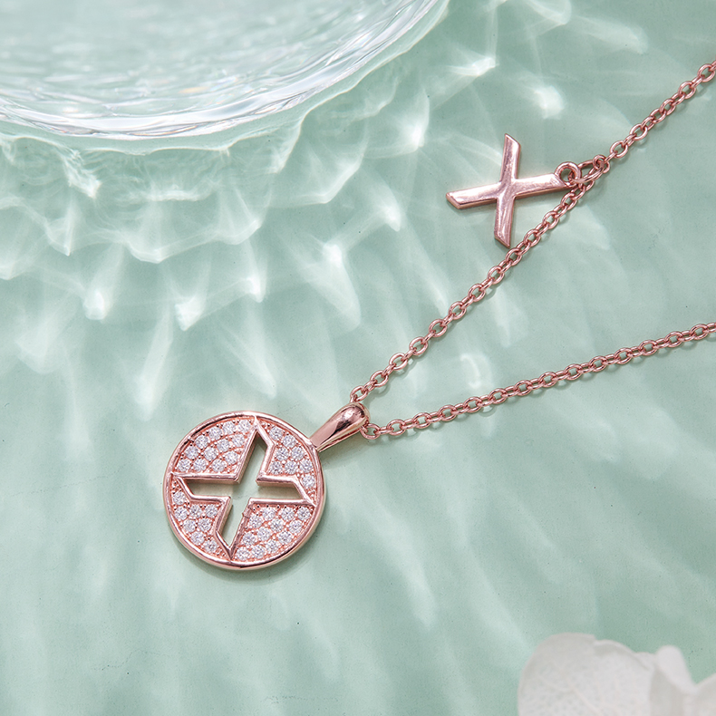 Alfabetisk serie X Lovely Rose Gold Necklace