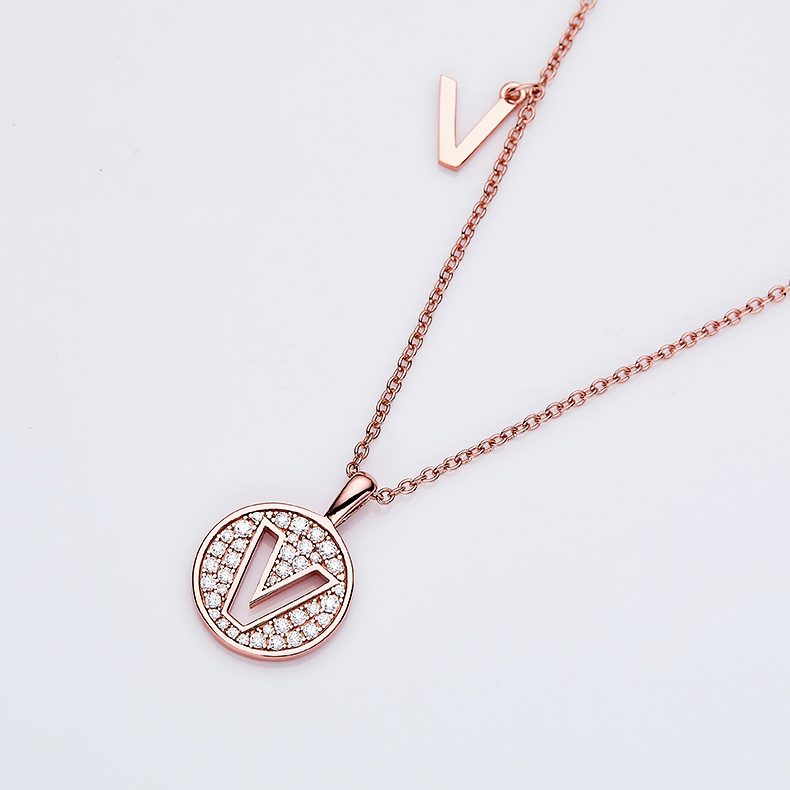 Alfabetisk serie V Lovely Rose Gold Necklace