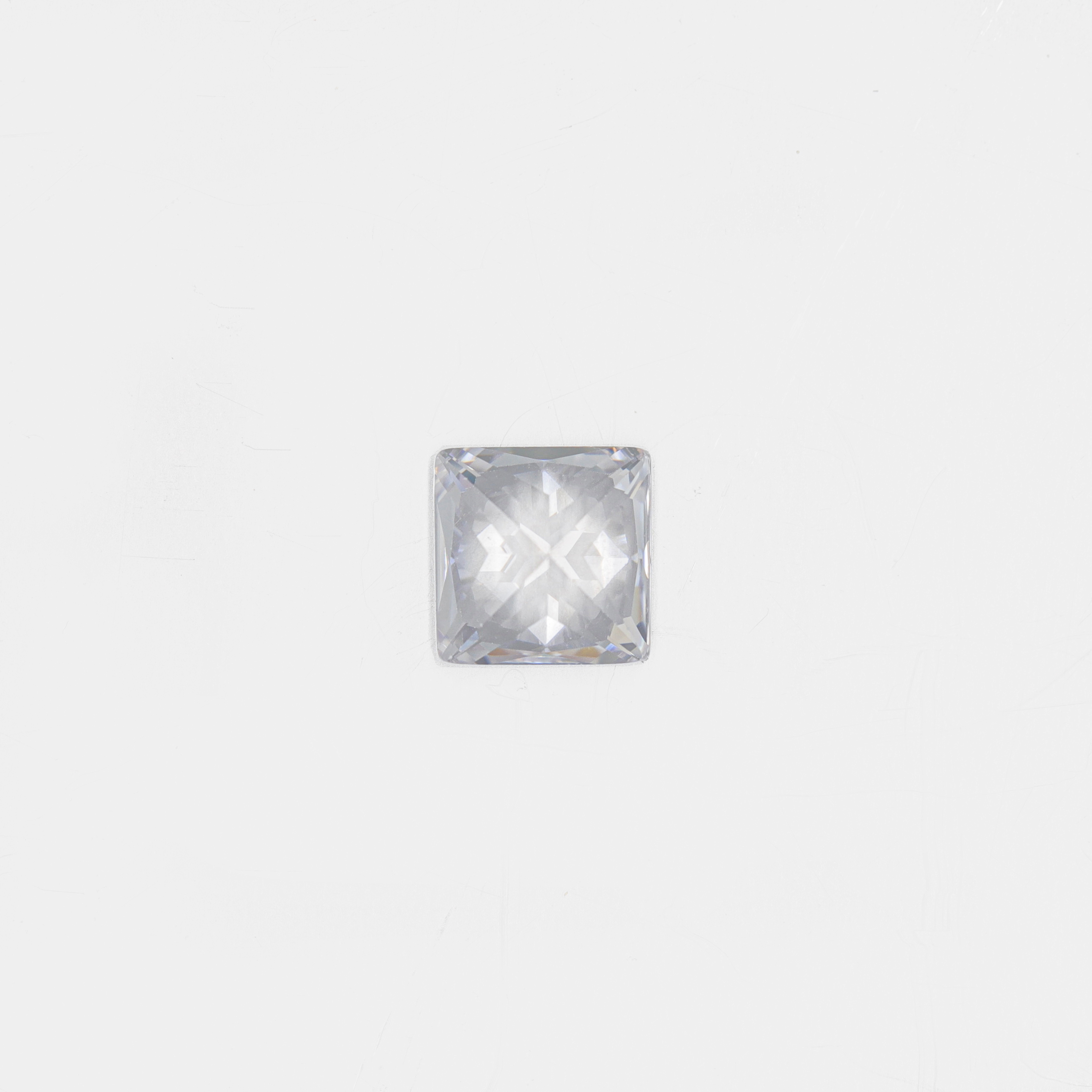 White Princess Cut VVS Clarity Factory Engrospris Moissanite Synthetic Diamond