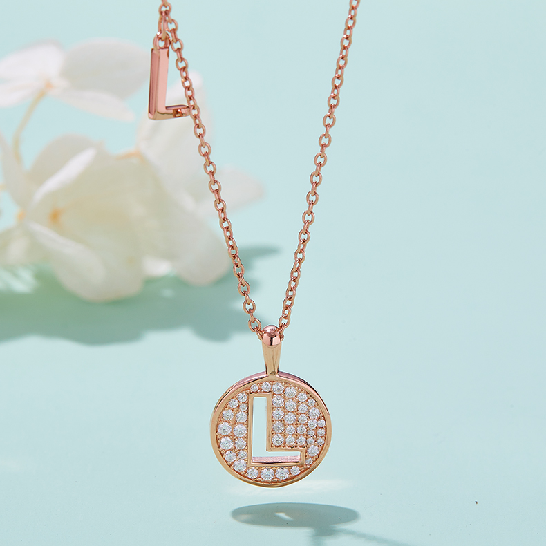 Alfabetisk serie L Lovely Rose Gold Halskjede