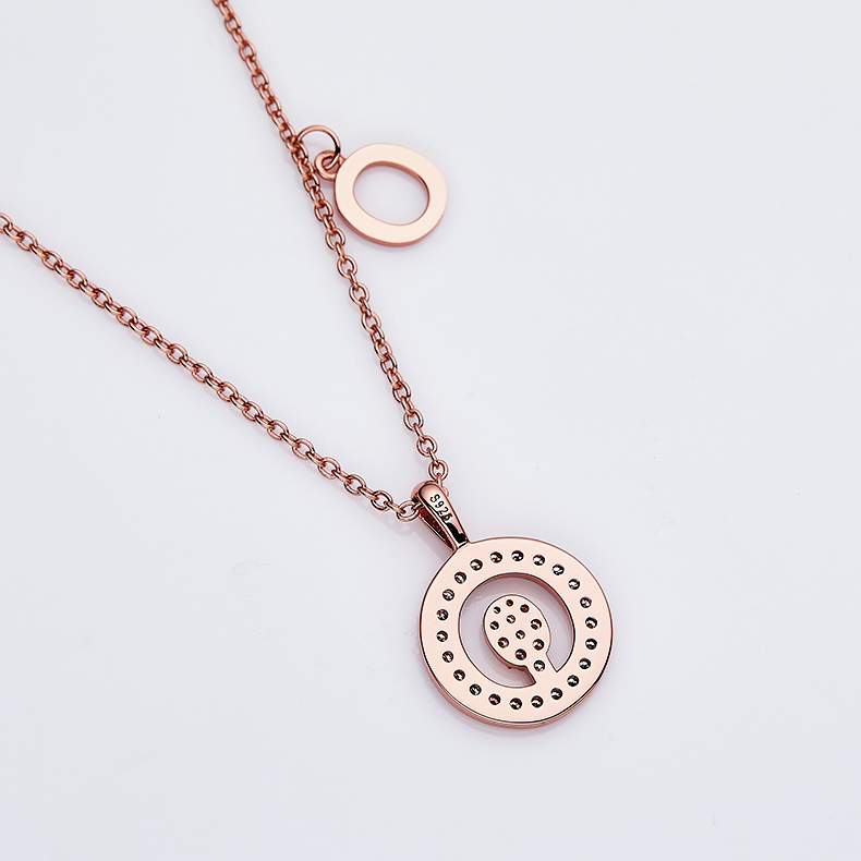 Alfabetisk serie O Lovely Rose Gold Halskjede