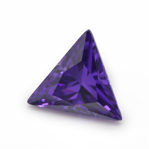 Produsent Engros 5A Deep Purple Triangle Cubic Zirconia for smykker