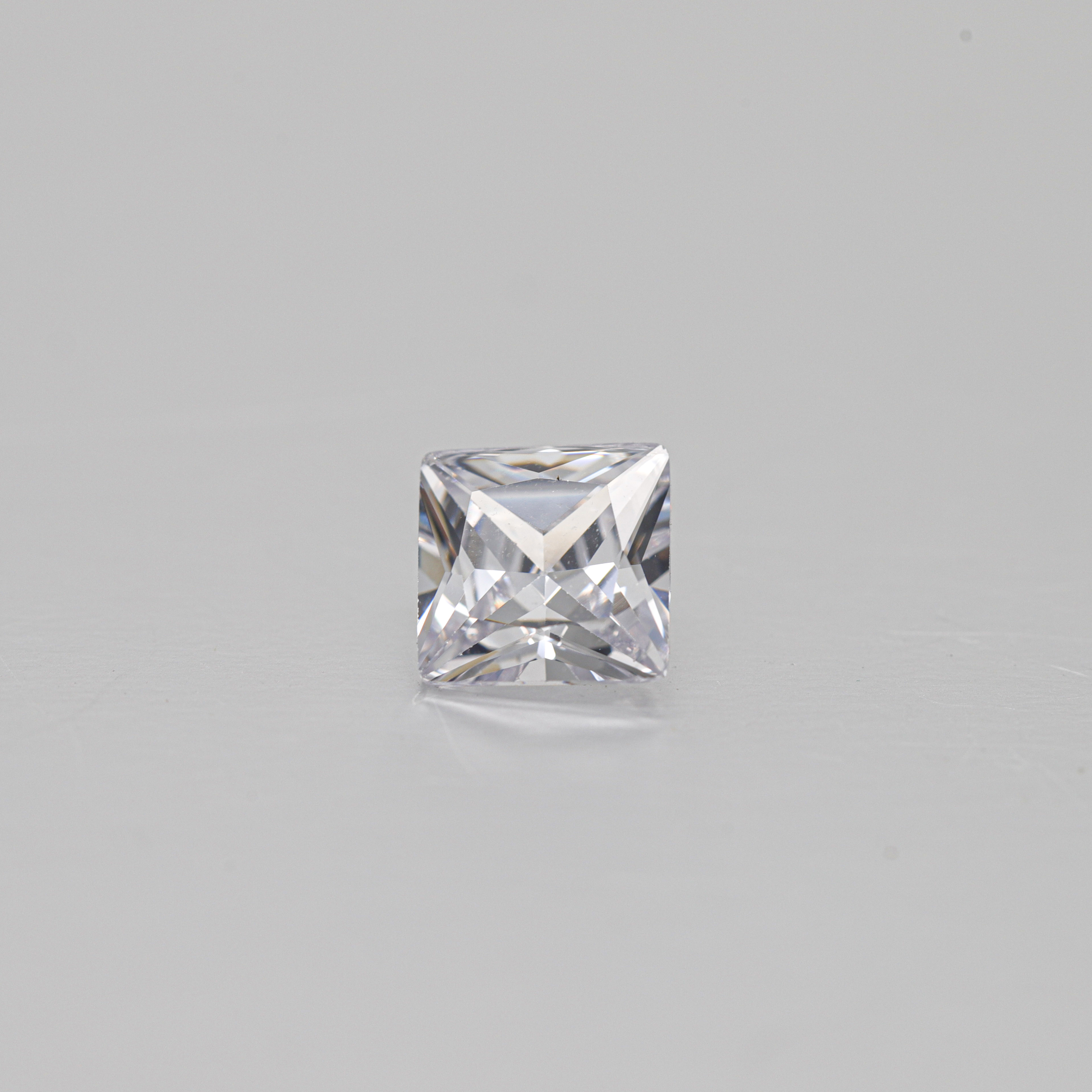 White Princess Cut VVS Clarity Factory Engrospris Moissanite Synthetic Diamond