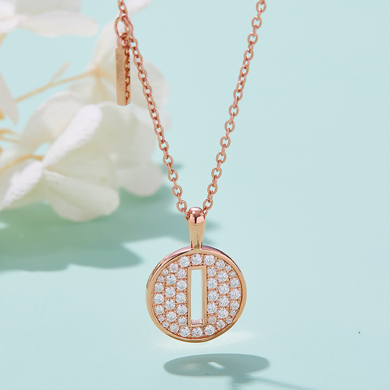 Alfabetisk serie I Lovely Rose Gold Necklace