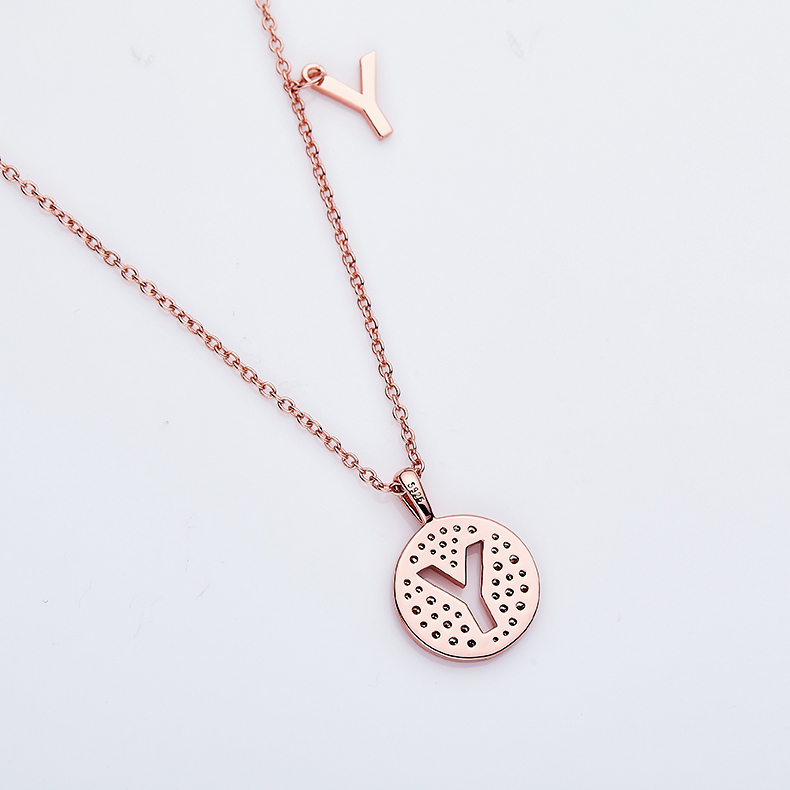 Alfabetisk serie Y Lovely Rose Gold Necklace