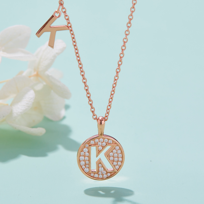 Alfabetisk serie K Lovely Rose Gold Halskjede