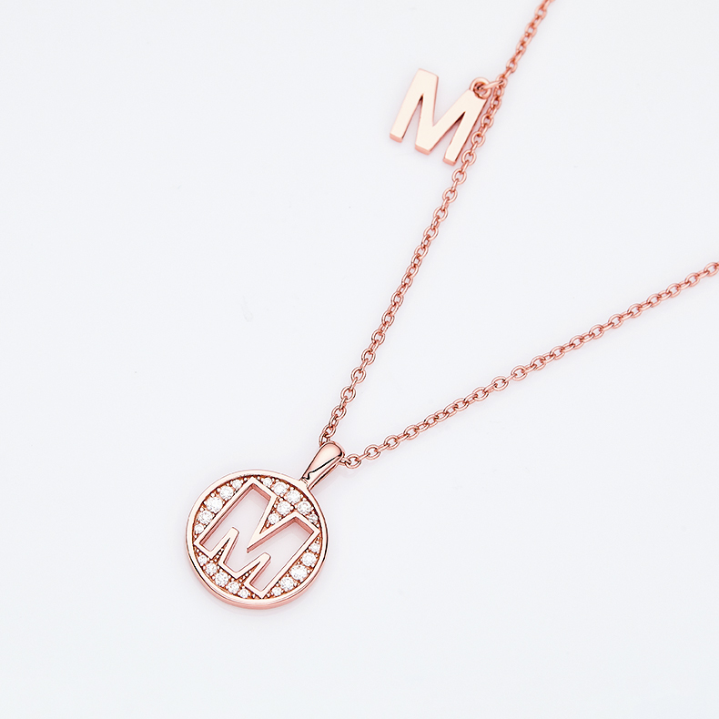 Alfabetisk serie M Lovely Rose Gold Halskjede