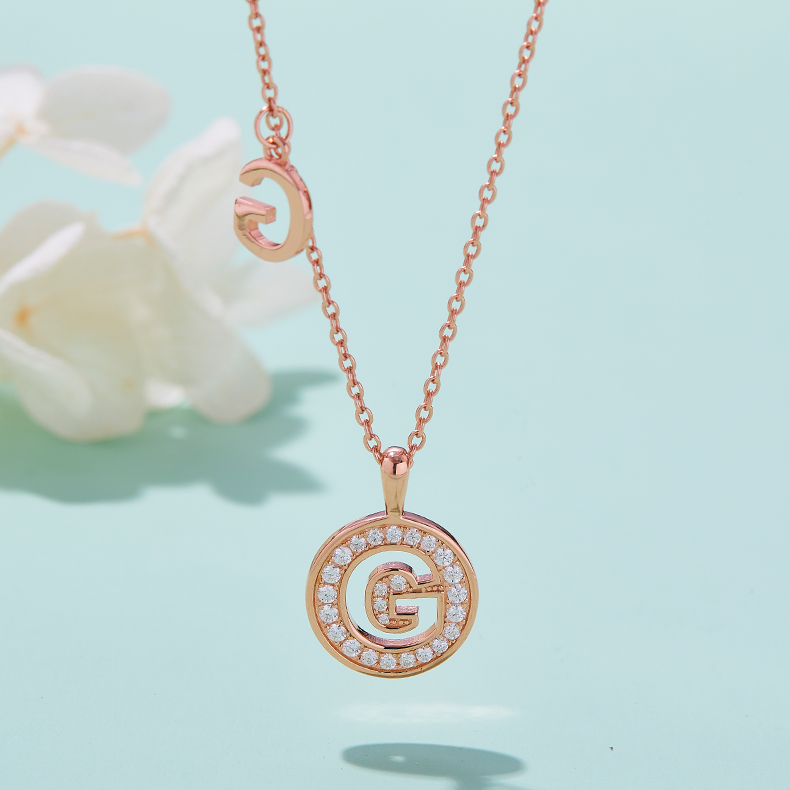 Alfabetisk serie G Lovely Rose Gold Halskjede