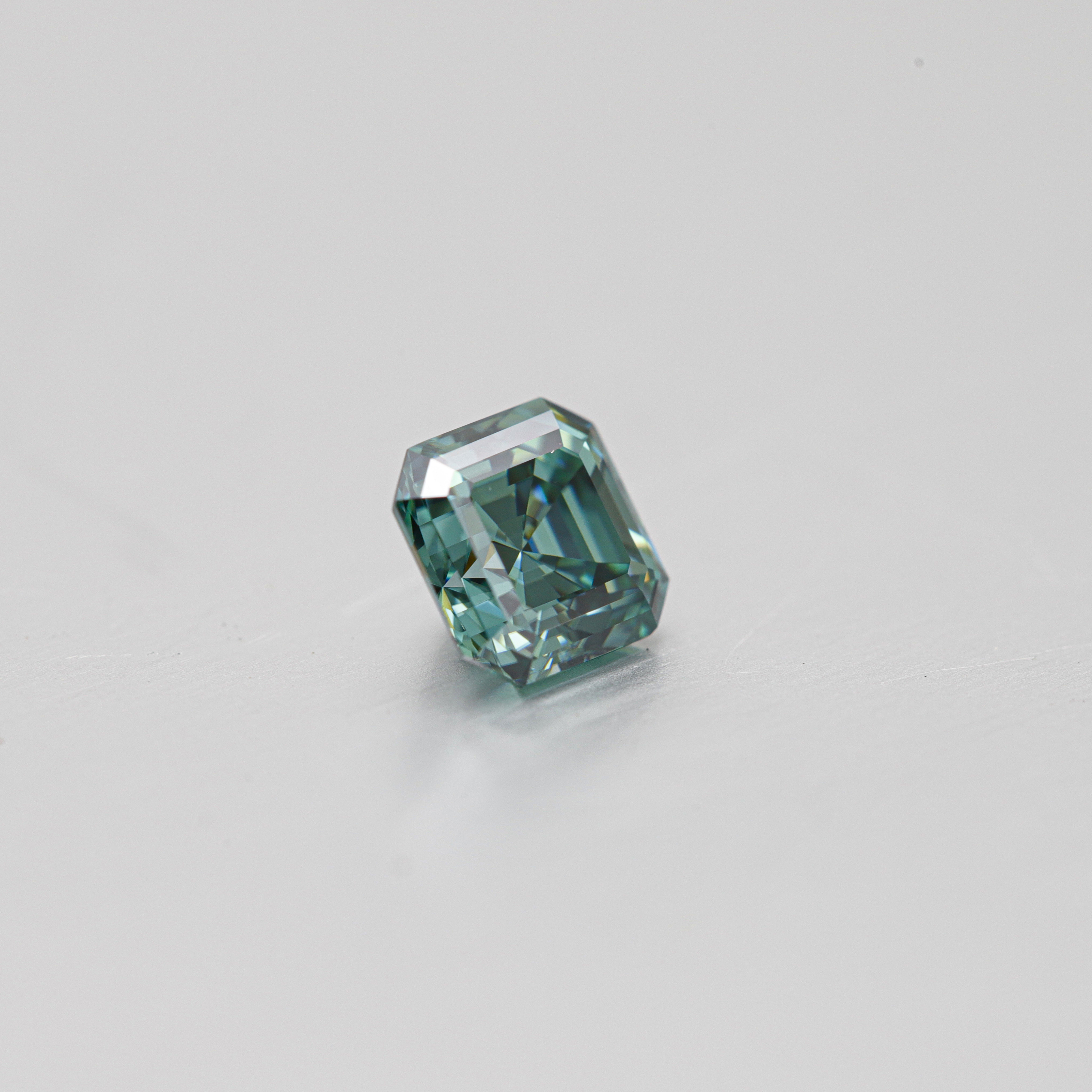 Fabrikk engros syntetisk Moissanite VVS Pute Cutting DEF Grønn Moissanite Stone