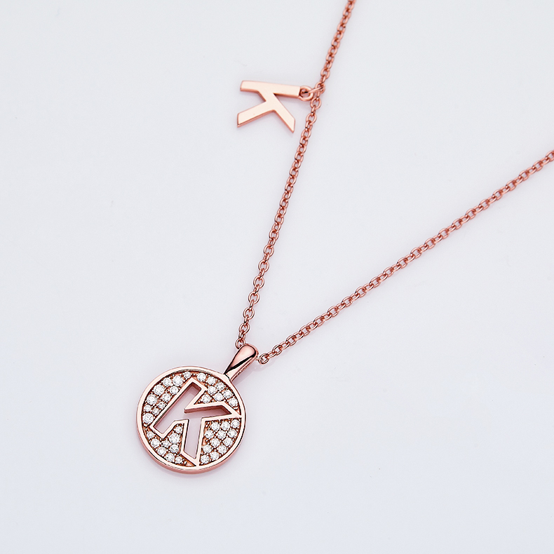 Alfabetisk serie K Lovely Rose Gold Halskjede